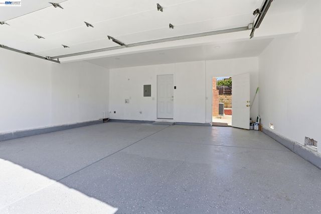 124 Erin Dr, Vallejo, CA 94589