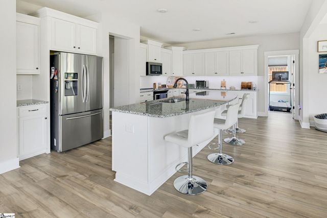 183 Fenwick Drive, Woodruff, SC 29388