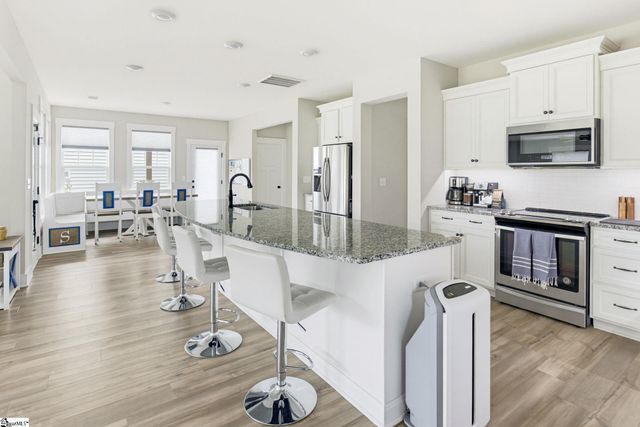 183 Fenwick Drive, Woodruff, SC 29388