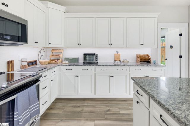 183 Fenwick Drive, Woodruff, SC 29388