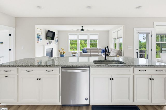 183 Fenwick Drive, Woodruff, SC 29388