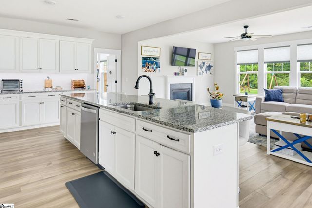 183 Fenwick Drive, Woodruff, SC 29388