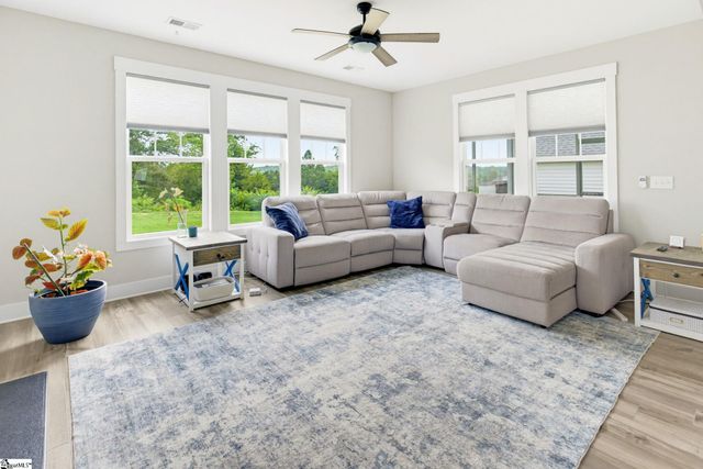 183 Fenwick Drive, Woodruff, SC 29388