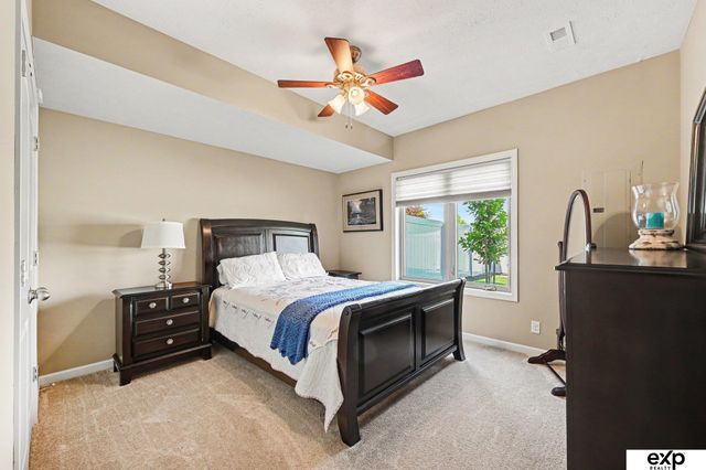 7016 N 154 Street, Bennington, NE 68007