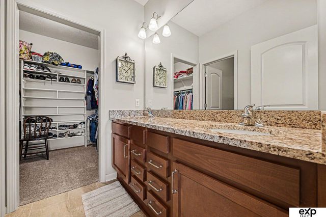 7016 N 154 Street, Bennington, NE 68007