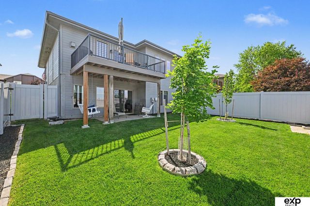 7016 N 154 Street, Bennington, NE 68007