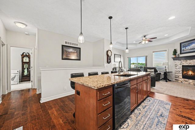 7016 N 154 Street, Bennington, NE 68007