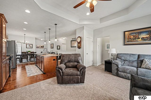 7016 N 154 Street, Bennington, NE 68007