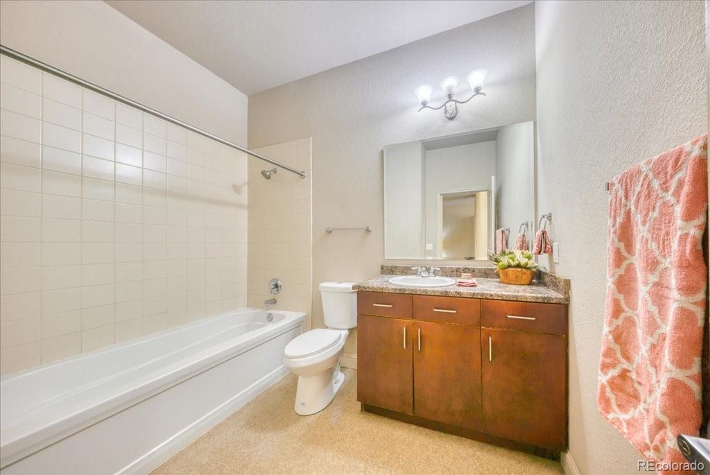 Image 16 of property listing at 5401 S Park Terrace Avenue 107A, Greenwood Village, CO 80111