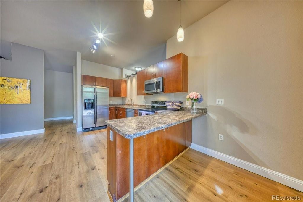 Image 3 of property listing at 5401 S Park Terrace Avenue 107A, Greenwood Village, CO 80111