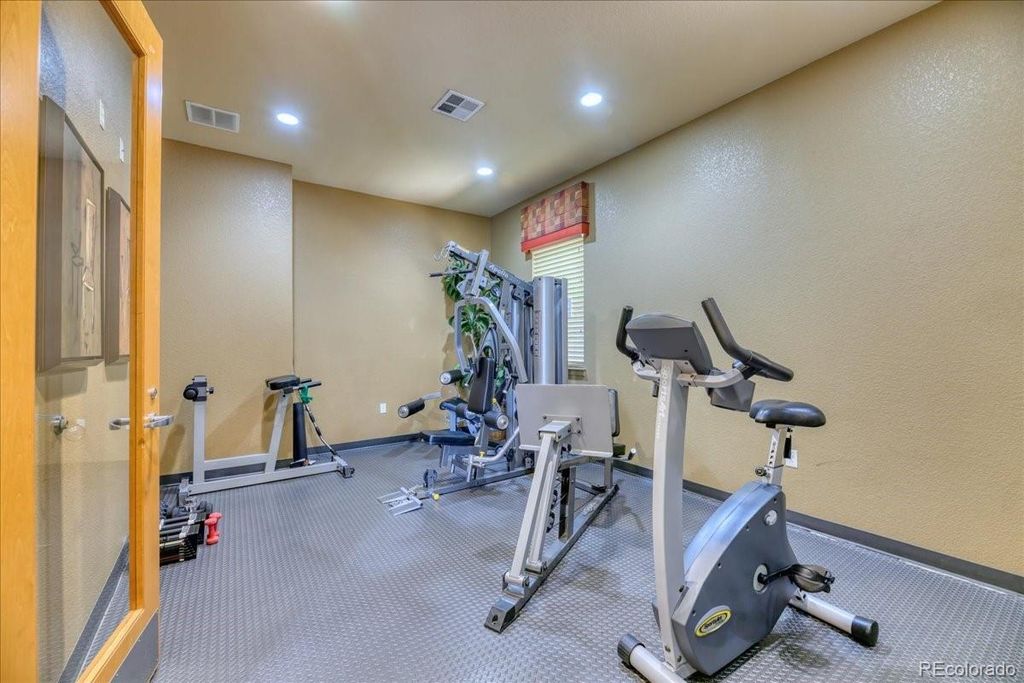 Image 27 of property listing at 5401 S Park Terrace Avenue 107A, Greenwood Village, CO 80111