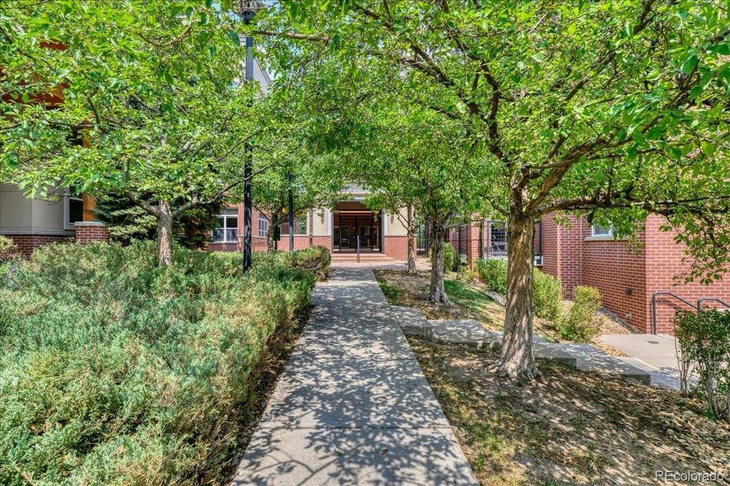 Image 33 of property listing at 5401 S Park Terrace Avenue 107A, Greenwood Village, CO 80111