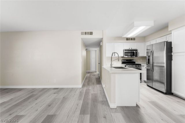 3061 Key Largo Drive 201, Las Vegas, NV 89120