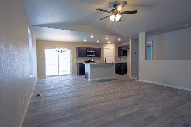 309 N VALLEY DR, Rapid City, SD 57703