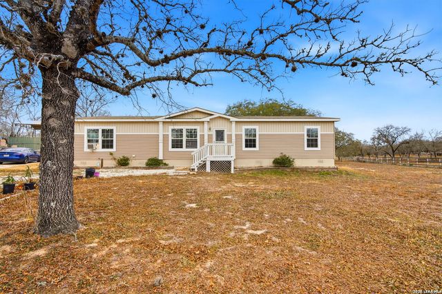 4131 Hickory Haven, Elmendorf, TX 78112