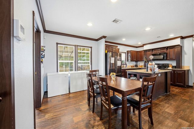 4131 Hickory Haven, Elmendorf, TX 78112