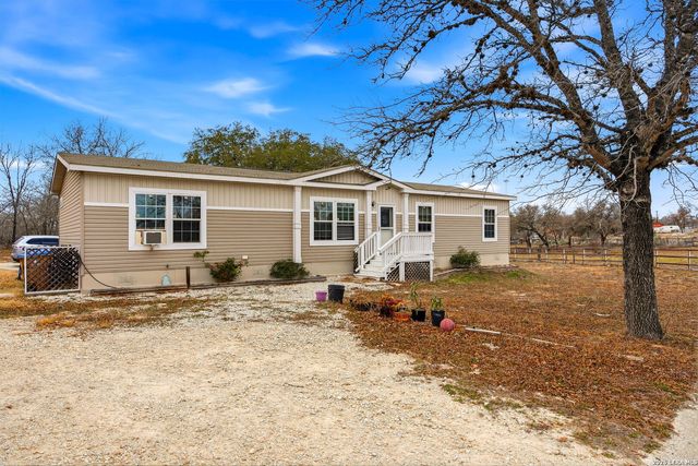4131 Hickory Haven, Elmendorf, TX 78112