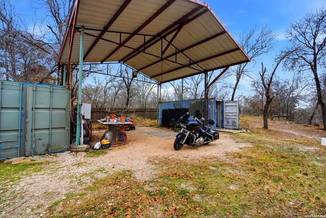 4131 Hickory Haven, Elmendorf, TX 78112