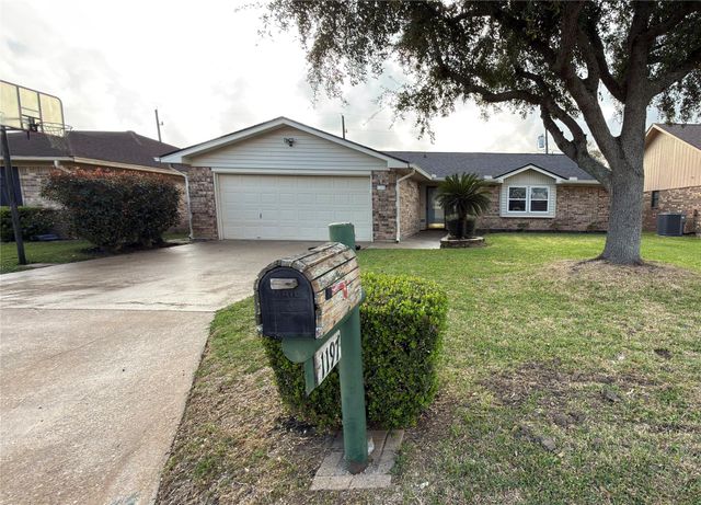 1197 Briarmeadow Drive, Beaumont, TX 77706