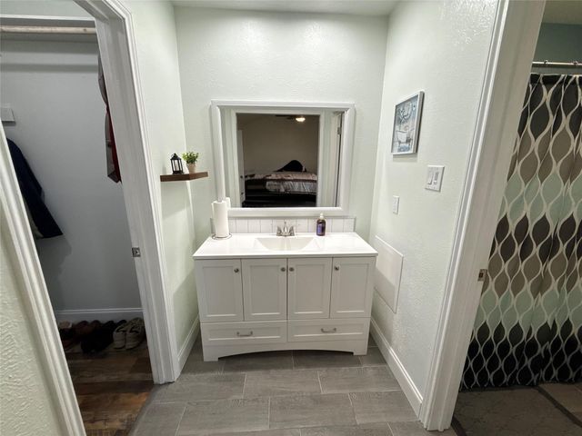 1197 Briarmeadow Drive, Beaumont, TX 77706