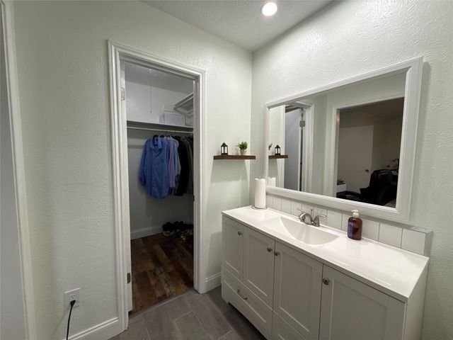 1197 Briarmeadow Drive, Beaumont, TX 77706