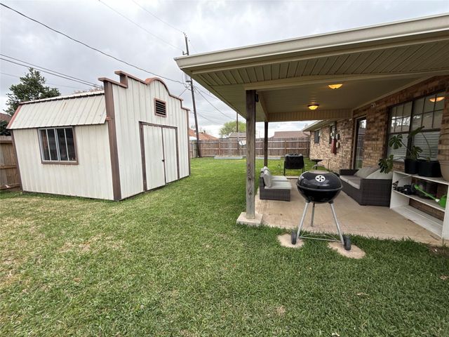 1197 Briarmeadow Drive, Beaumont, TX 77706