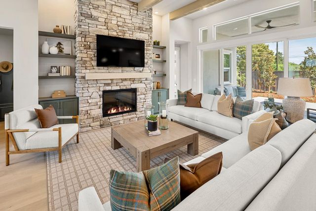 9053 Wickstrom Dr, Orangevale, CA 95662