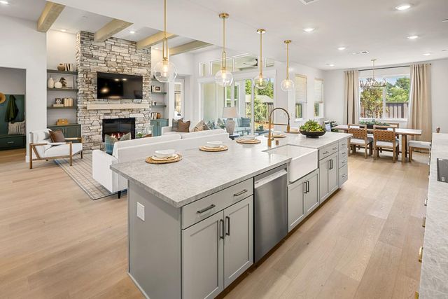 9053 Wickstrom Dr, Orangevale, CA 95662