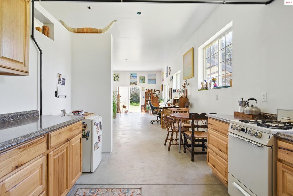 670 Sunset Rd, Athol, ID 83801 photo 13