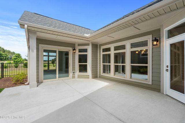 1033 Northbridge Court NW, Ocean Isle Beach, NC 28469