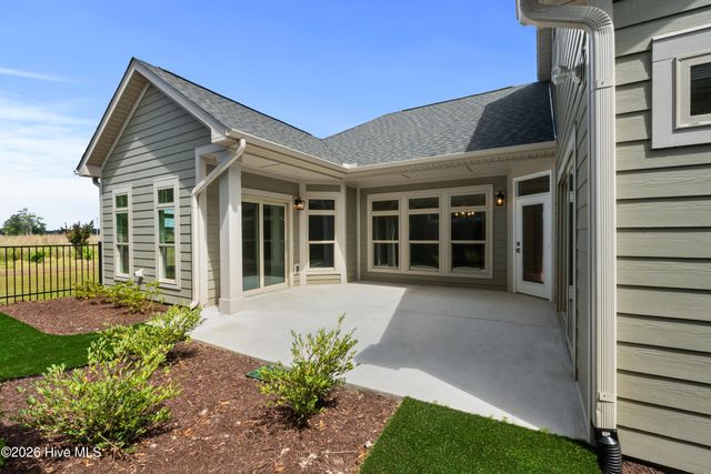 1033 Northbridge Court NW, Ocean Isle Beach, NC 28469