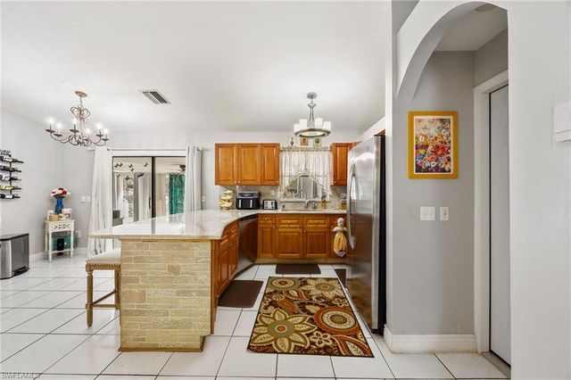 780 20th AVE NW, Naples, FL 34120