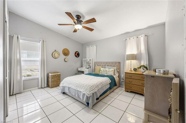 780 20th AVE NW, Naples, FL 34120