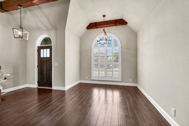 341 Turnberry Cir, Clarksville, TN 37043