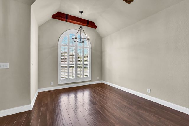 341 Turnberry Cir, Clarksville, TN 37043