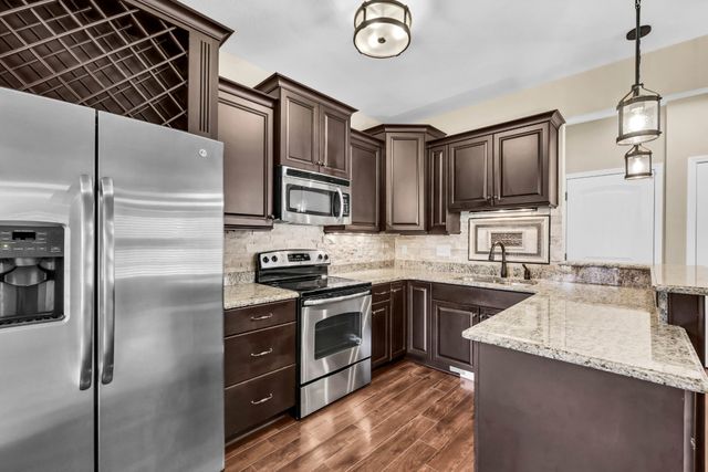 341 Turnberry Cir, Clarksville, TN 37043