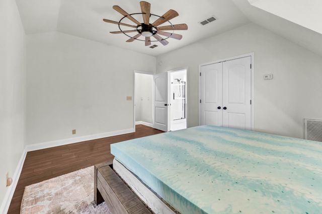341 Turnberry Cir, Clarksville, TN 37043