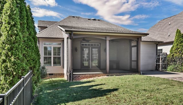 341 Turnberry Cir, Clarksville, TN 37043