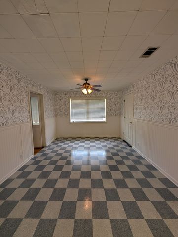 1904 Woodland Drive, Dothan, AL 36301