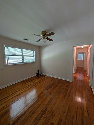 1904 Woodland Drive, Dothan, AL 36301