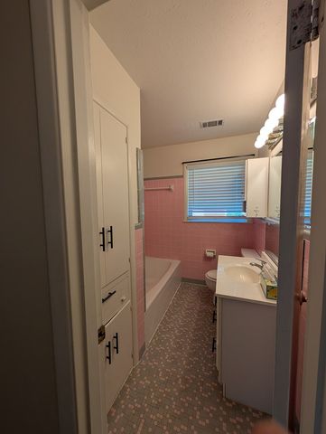1904 Woodland Drive, Dothan, AL 36301