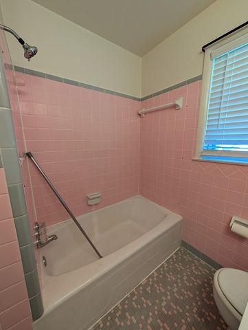 1904 Woodland Drive, Dothan, AL 36301
