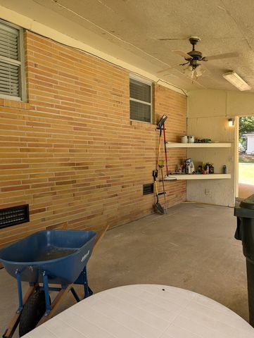 1904 Woodland Drive, Dothan, AL 36301