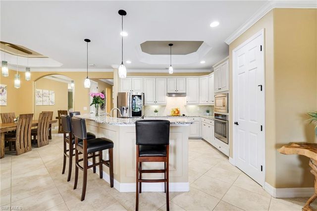 28521 Westmeath CT, Bonita Springs, FL 34135