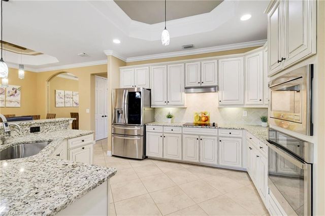 28521 Westmeath CT, Bonita Springs, FL 34135