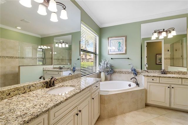 28521 Westmeath CT, Bonita Springs, FL 34135