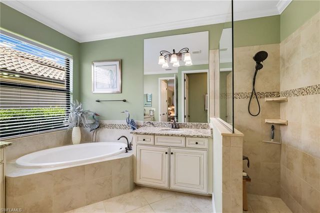 28521 Westmeath CT, Bonita Springs, FL 34135