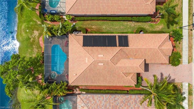 28521 Westmeath CT, Bonita Springs, FL 34135