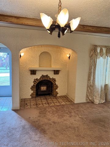 3523 E Admiral Court, Tulsa, OK 74115