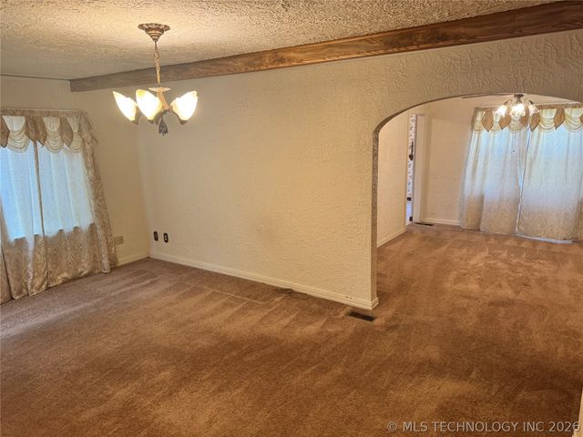 3523 E Admiral Court, Tulsa, OK 74115